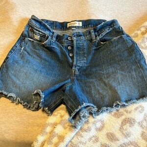 Abercrombie curve love dad short